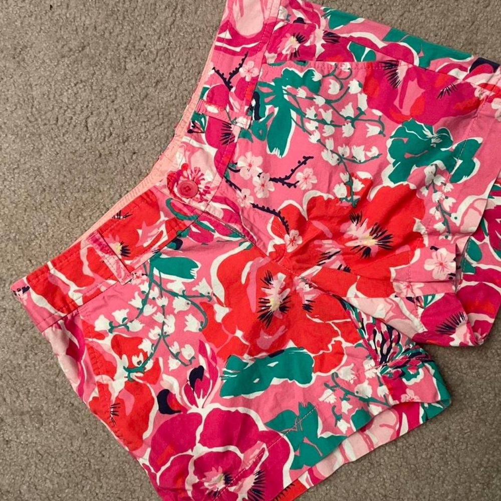 Lily Pulitzer Size 4 shorts basically brand new